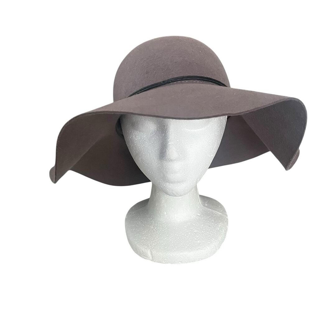 C. C Exclusive Felt Hat Women's Size 6 3/4 100% wool Wide Brim Floppy Boho